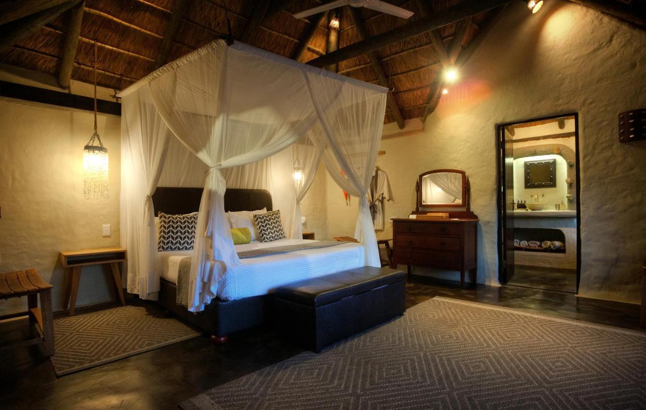 Safari Lodge - Amakhala Game Reserve Exterior photo